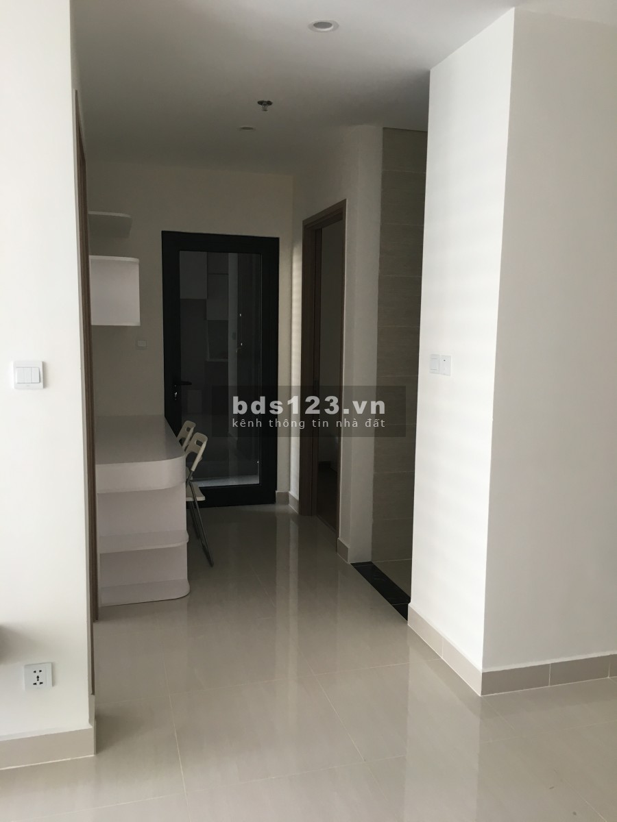 Bán nhanh cc Vinhomes Smart City, đã có sẵn sổ, tiện ích nội khu đầy đủ