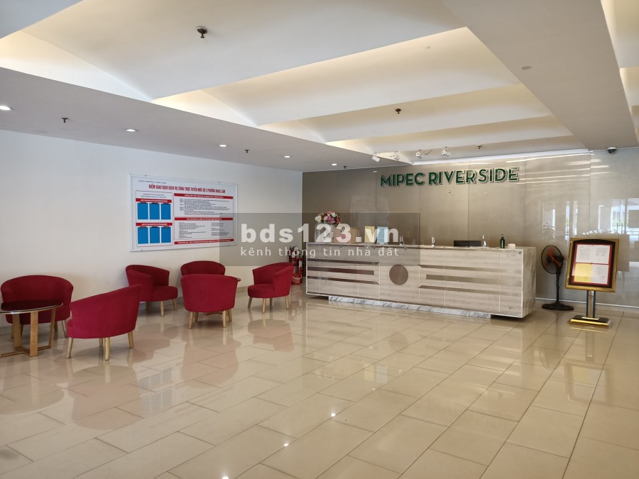 Bán căn hộ chung cư Mipec Long Biên, giá 5.2 tỷ, vị trí kim cương, lh 092.234.6363