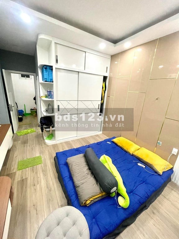 Bán nhà Đẹp 3.5x10 4 Tầng BTCT Quận 5, Hẻm 3m sát Mặt tiền, Covid Hạ Sâu 300tr