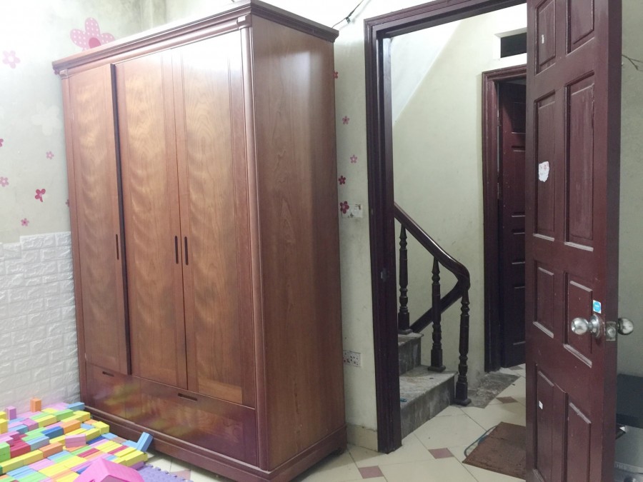 Bán nhà Bùi Xương Trạch, Thanh Xuân, dt 37m2, 4 tầng, mt 3.8m, giá chỉ 2.8 tỷ. LH 0966456918.
