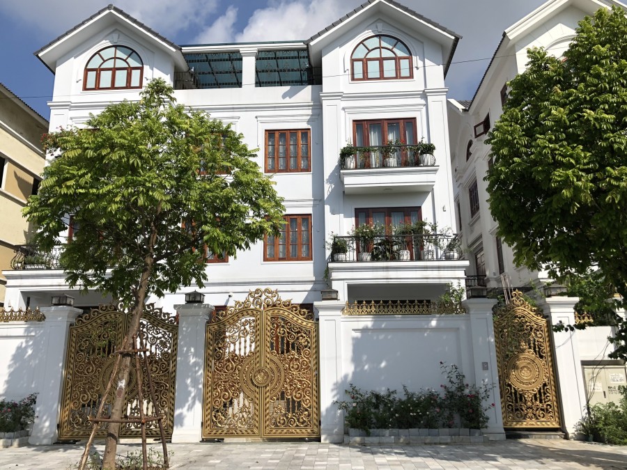 Doanh Nghiệp Làm Ăn Khó Khăn Do Vì Covid Nên Cần Nhanh Biệt Thự An Khang Villa. Hướng Đông Nam