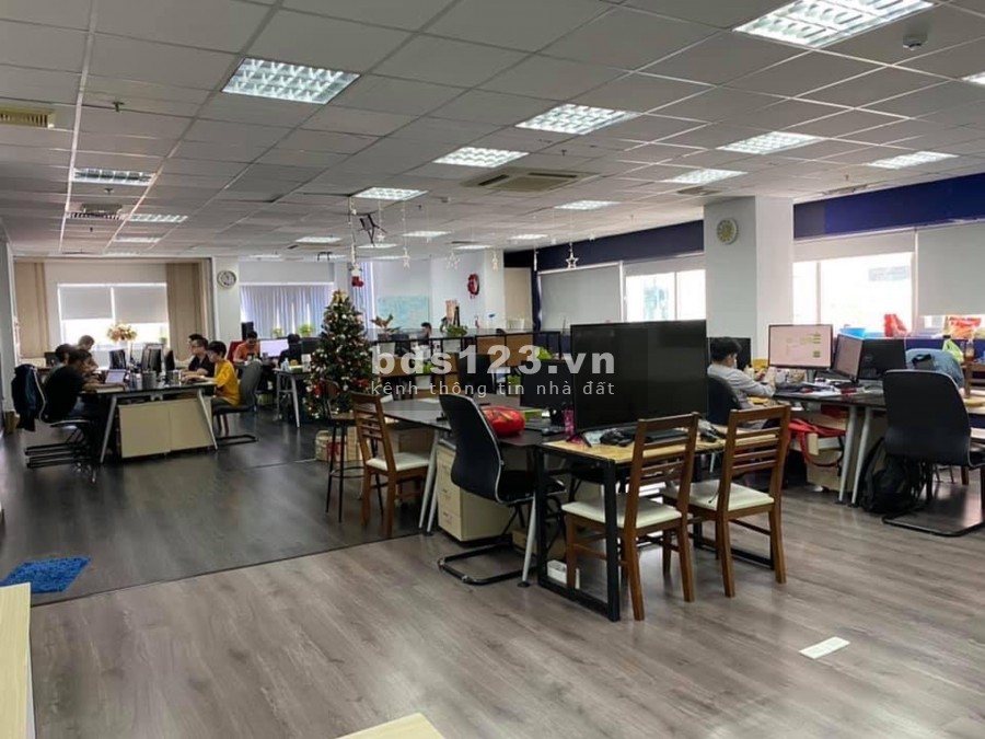 Nhà cho thuê nguyên căn đường Lê Văn Sỹ Quận Phú Nhuận, dt 10x18m, 1 lầu đúc
