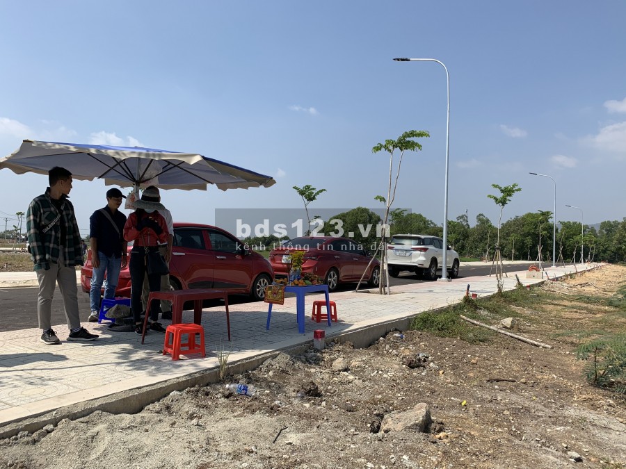 Cần tiền bán gấp cắt lỗ lô góc 443m2 KP3 Hắc Dịch TX Phú Mỹ có thương lượng LH 0906861505
