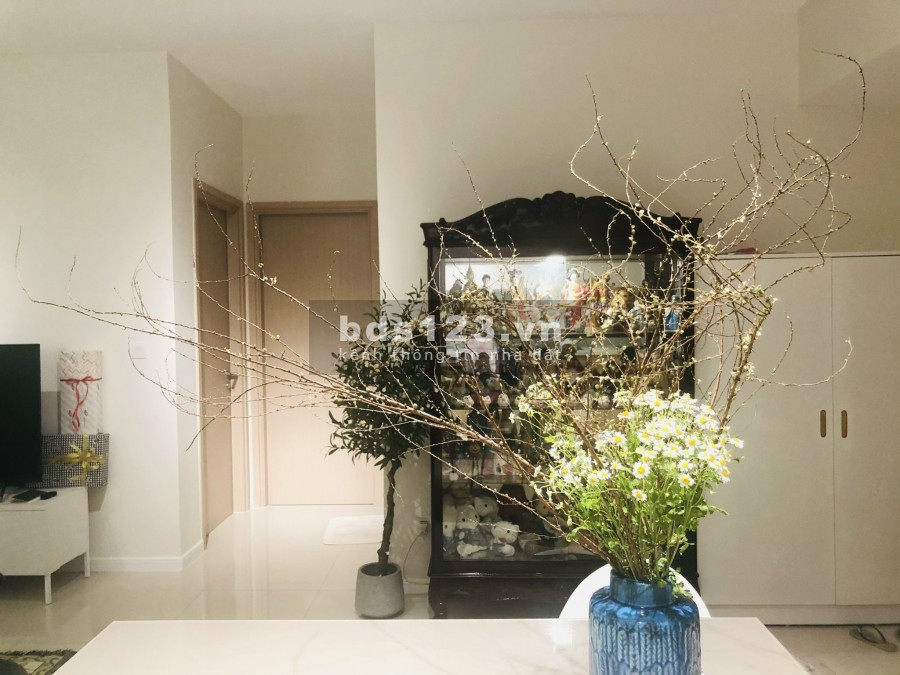 Cho thuê gấp căn hộ 2PN, nội thất cao cấp cho thuê - Palm Heights Q2.