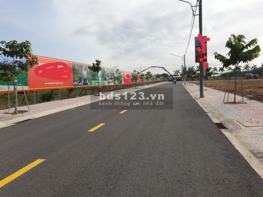 Đất thổ cư cặp sát khu trung tâm hành chính, chợ Bến Cát, Bình Dương, sổ hồng cầm tay