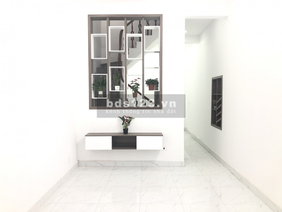 Hot! Bán gấp nhà số 10 ngõ 254 Minh Khai, gần phố, 20m ra ô tô, 45m2x3T, chỉ 2.95tỷ. LH:0902113778