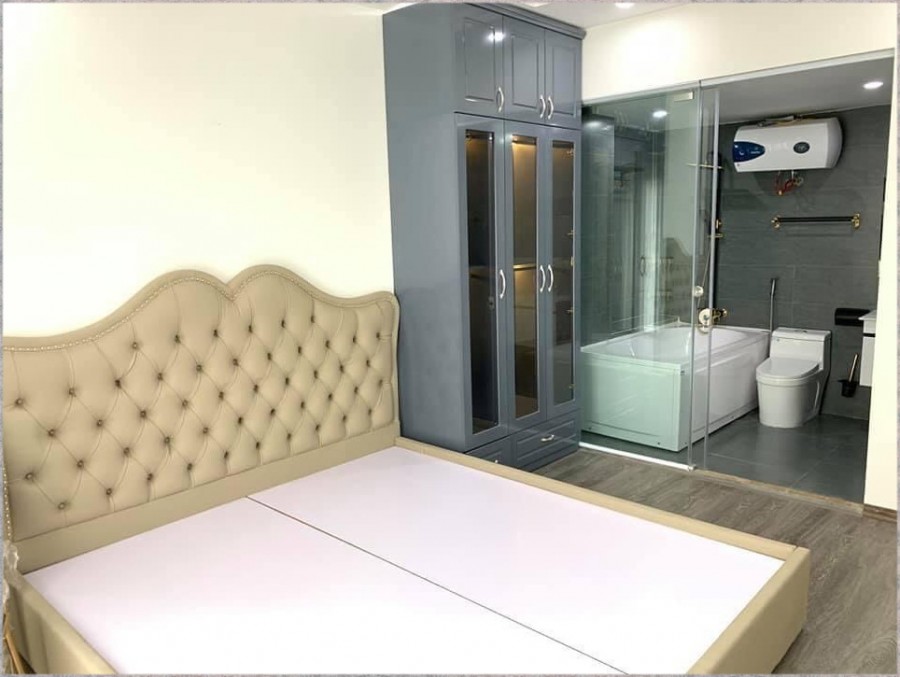 Mặt Phố Lương Khánh Thiện, bán nhà 50m, lô góc, ô tô vào nhà, kinh doanh giá ngã ngửa