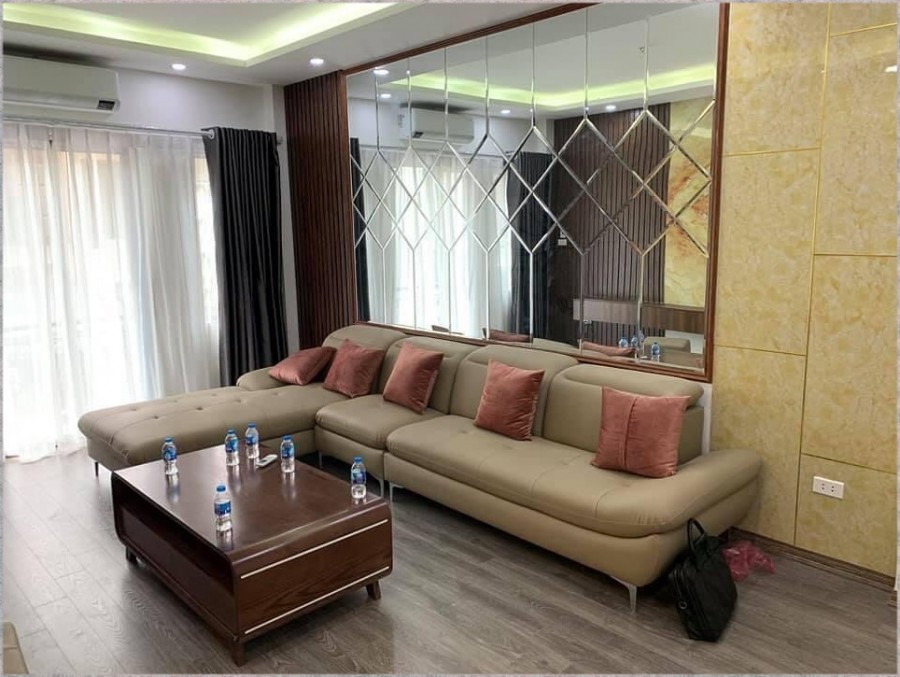 Mặt Phố Lương Khánh Thiện, bán nhà 50m, lô góc, ô tô vào nhà, kinh doanh giá ngã ngửa