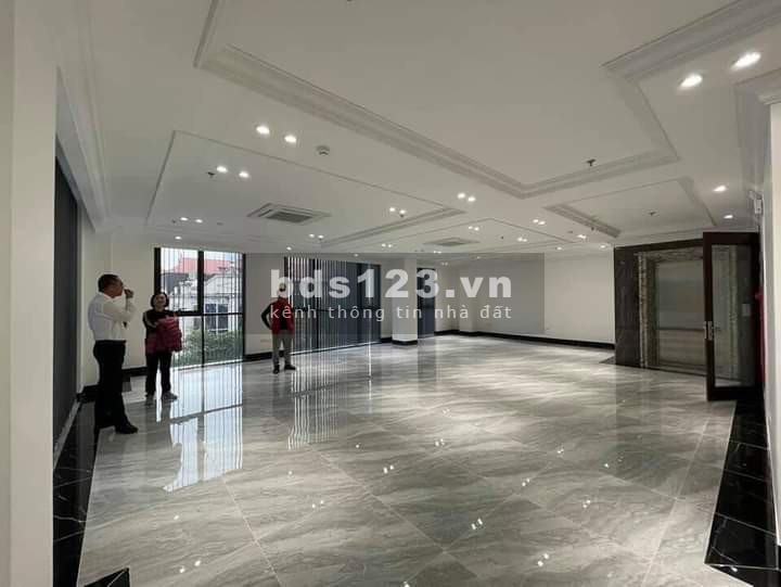 Phố Trần Thái Tông Bán Nhà dt 125m2, 7 tầng, thang máy, mt 7m, giá bán 50 tỷ