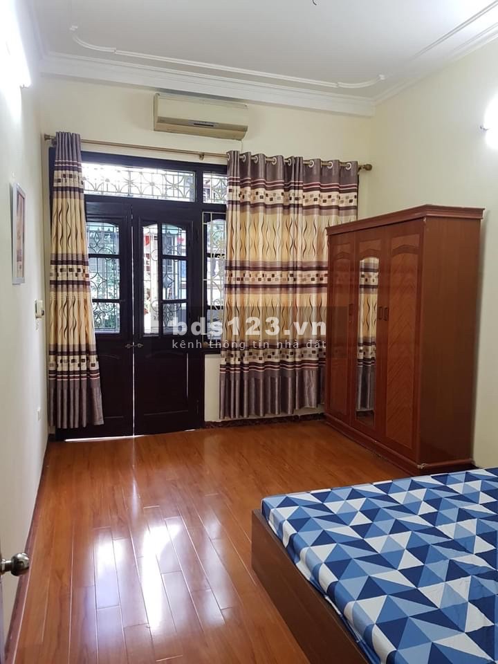 Bán nhà nguyên căn siêu rẻ, phố Ngô Quyền, diện tích 64m2, giá bán 3.85 tỷ, lhcc
