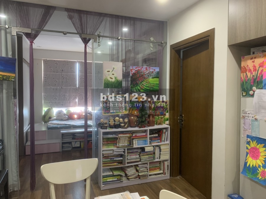 Chủ muốn đổi chỗ to hơn nên bán cắt lỗ căn hộ 2PN, R2 Goldmark City, 83m2, đầy đủ nội thất, 2 tỷ 4