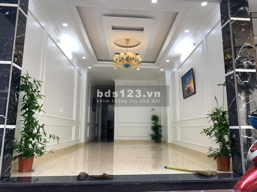 Bán nhà mới PL ô tô phố Vương Thừa Vũ 55m2 x 6 tầng thang máy giá 10,8 tỷ. LH 0912442669