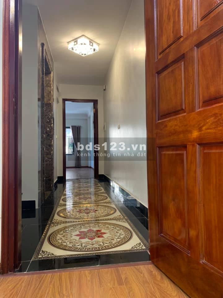 Bán nhà mới PL ô tô phố Vương Thừa Vũ 55m2 x 6 tầng thang máy giá 10,8 tỷ. LH 0912442669