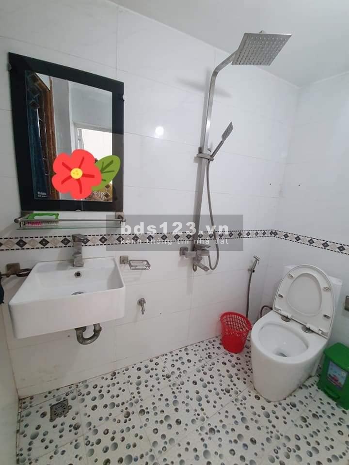 Bán nhà phố Trương Định dt 25m2, 3 tầng, mặt tiền 4m8, chỉ 1.95 tỷ, Quận Hai Bà Trưng