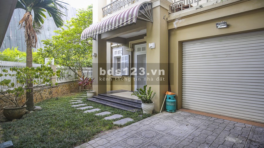 Bán nhanh biệt thự Ciputra căn góc 219m2, 3.5 tầng đồ cơ bản giá tốt - 0974606535.