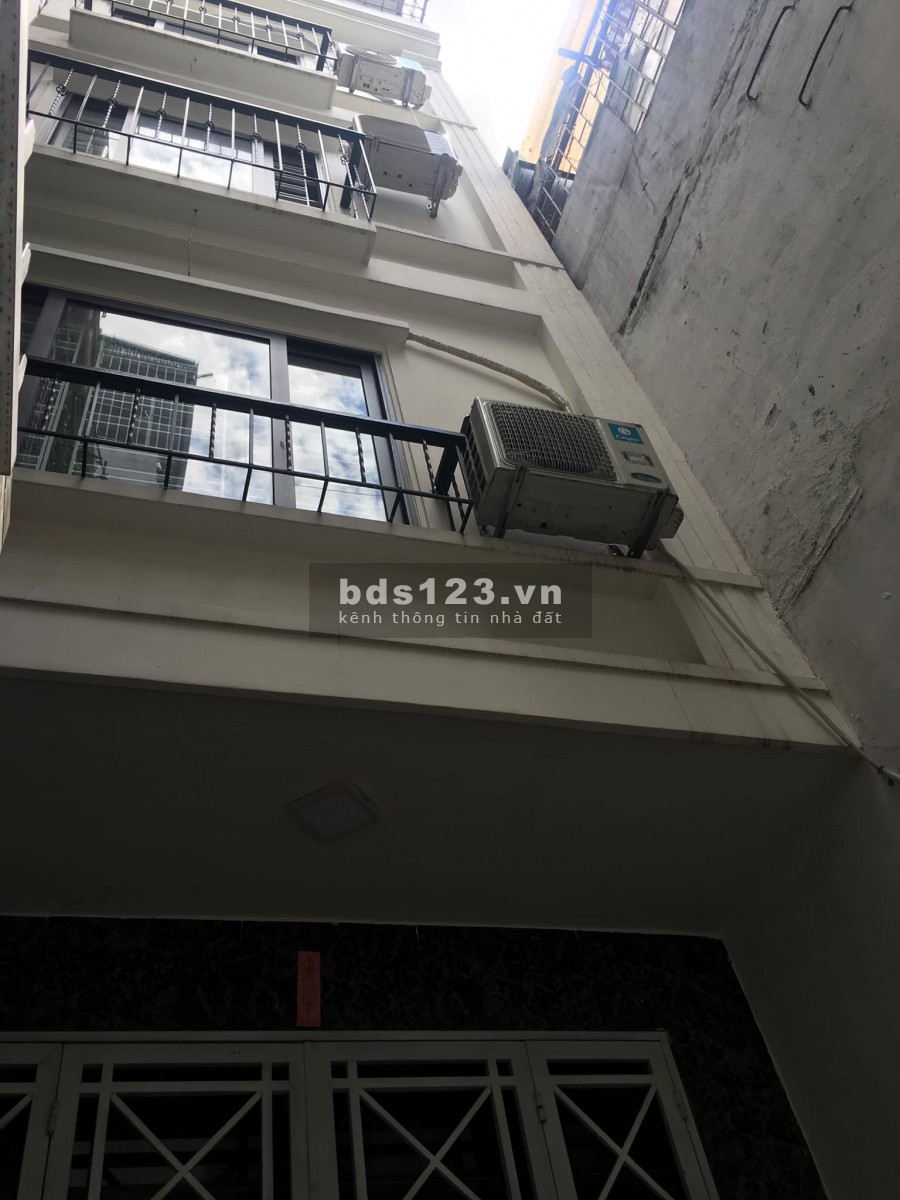 Sở hữu ngay nhà tại phố Bạch Mai 5 tầng, 42m2, MT:4.6m chỉ nhỉnh 3 tỷ