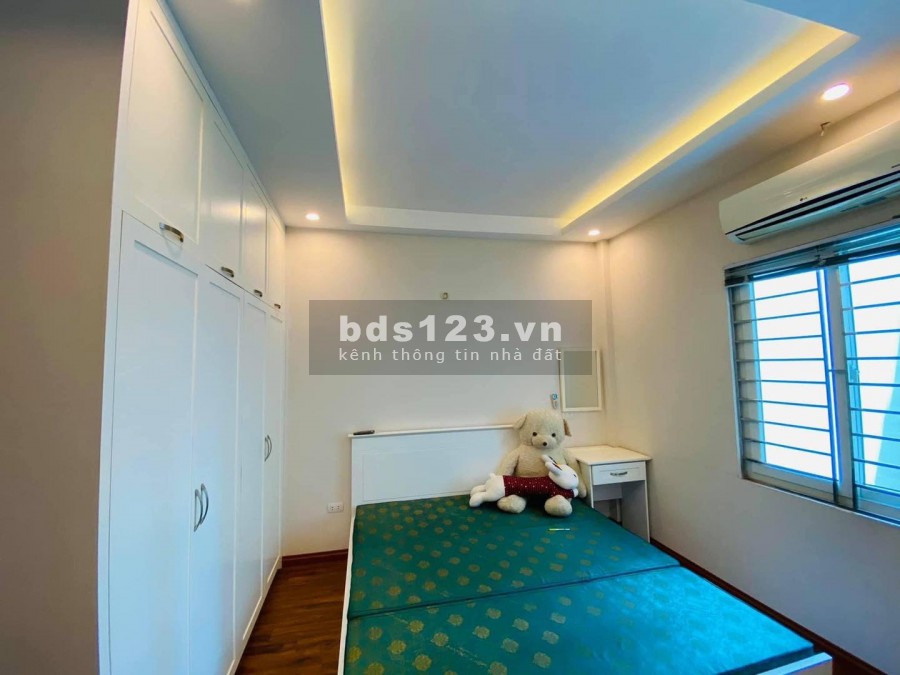 Bán nhà lô góc, ngõ 43 Trung Kính 5 tầng full nội thất dt 46m2 giá 5.4 tỷ LH 0392969999