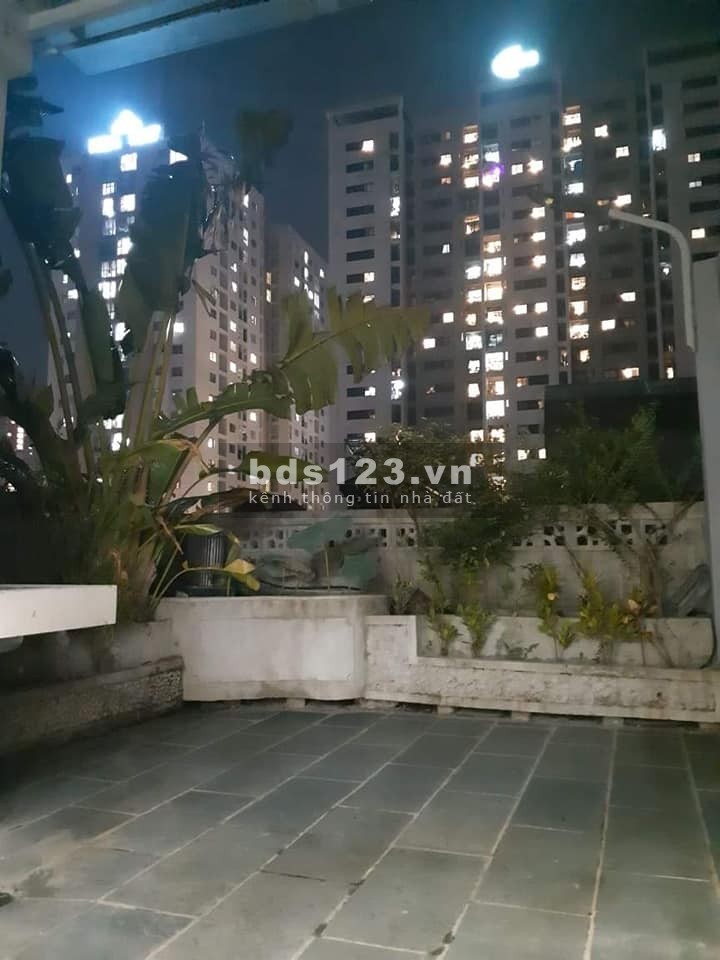 Bán nhà Nguyễn Đức Cảnh, Hoàng Mai, 44m2, 4 tầng, MT 4m, gần phố, về ở ngay, 3.8 tỷ