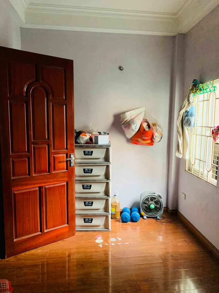 Nhà đẹp vị trí trung tâm, đất rồng bay, diện tích sử dụng 35m2, 4 tầng, giá 1.9 tỷ