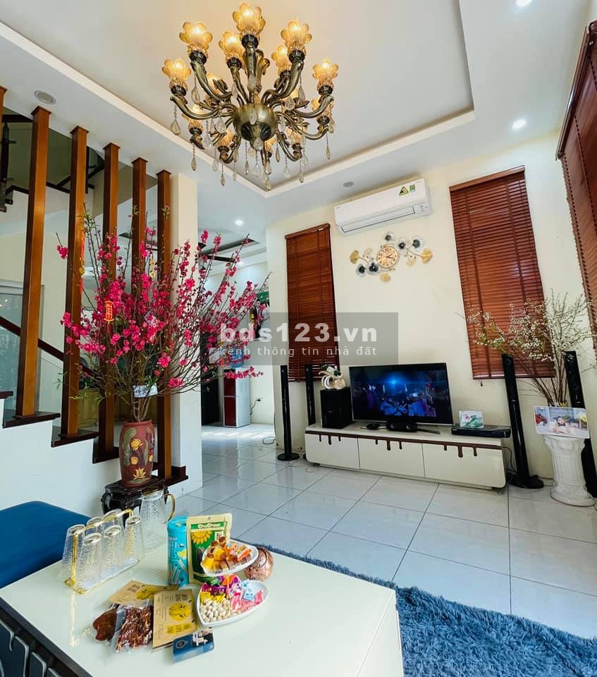 Siêu phẩm Phú Thượng lô góc 2 Thoáng Ôtô dt 90m2, đúc 3 tầng giá 7.8 Tỷ