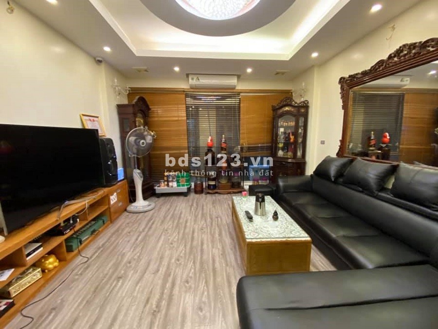 Bán nhà Hà Đông, lô góc mt 12m, kinh doanh cực đỉnh, dt 68m2, 4 tầng, giá bán 7.4 tỷ