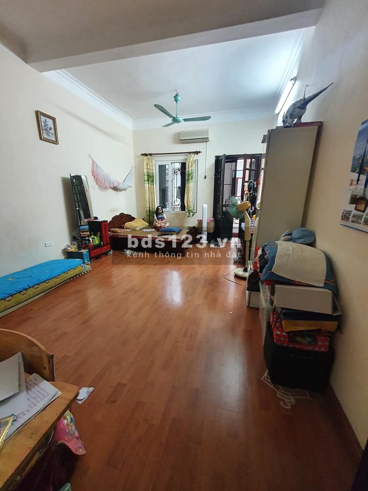 Bán nhà Khương Hạ, vỉa hè rộng, ô tô tránh, kd sầm uất, dt 40m2, 4 tầng giá 8.6 tỷ