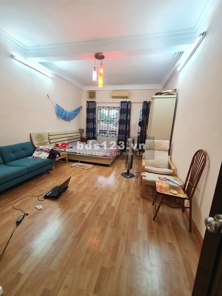 Bán nhà Khương Hạ, vỉa hè rộng, ô tô tránh, kd sầm uất, dt 40m2, 4 tầng giá 8.6 tỷ