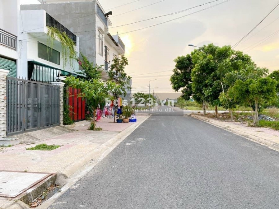 Bán Đất Đường Nguyễn Trung Trực, Biên Hòa, dt 85m2. giá 1.180 tỷ, trả Góp Dài Hạn