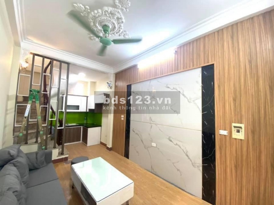 Bán nhà Vĩnh Hưng. Nhà mới ngõ yên tĩnh dt 23m2 5 tầng giá bán 1,98tỷ có thương lượng sâu.