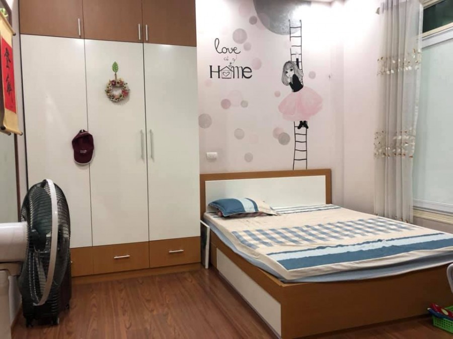 Bán gấp nhà phố Trần Đại Nghĩa, dt 33m2, mt 4.5m, 3 pn, gần ô tô giá nhỉnh 2 tỷ
