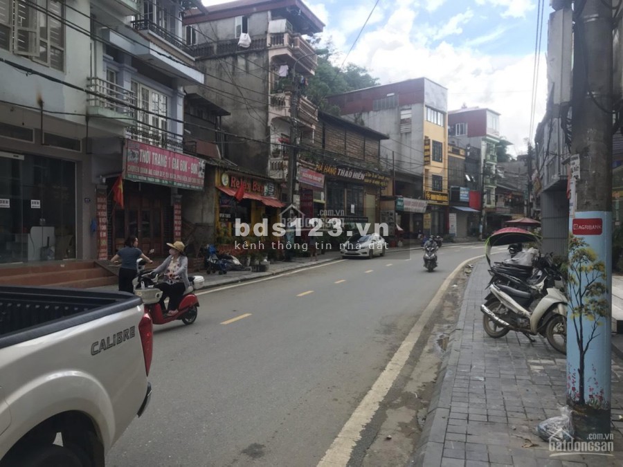 Chính chủ cần bán gần 800m2 đất đường Thạch Sơn - thị xã Sapa, liên hệ 0964995115