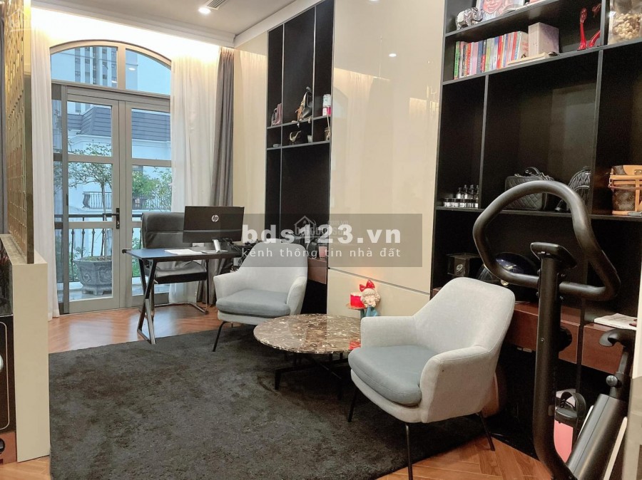 Bán gấp nhà phân lô vip Ngô Thì Nhậm vị trí cực đắc địa rẻ nhất khu vực giá bán 6.9 tỷ