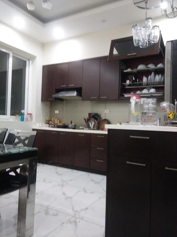 Bán nhà phố Thái Hà, diện tích 50m2, ô tô tránh, giá 8.5 tỷ, sổ đỏ chính chủ
