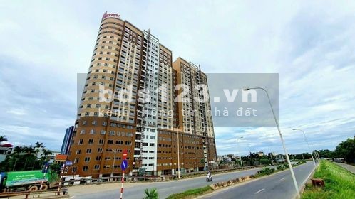 Bán căn 3 ngủ rộng 92 m2 view KĐT Ciputra giá rẻ nhất quận Tây Hồ