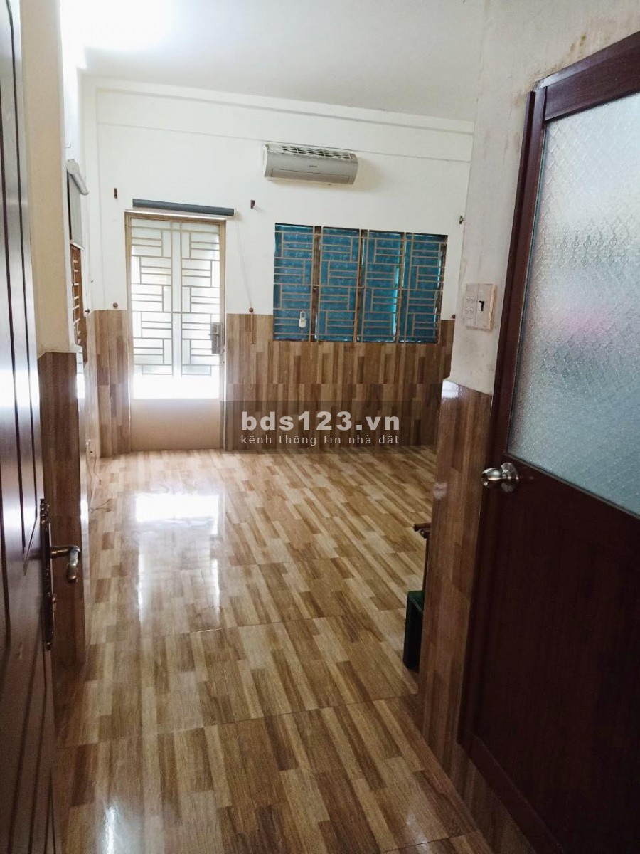 Mặt tiền kinh doanh Lý Thường Kiệt, phường 4, Gò Vấp, dt 27m2 (3.5x8) chỉ 5.5 tỷ