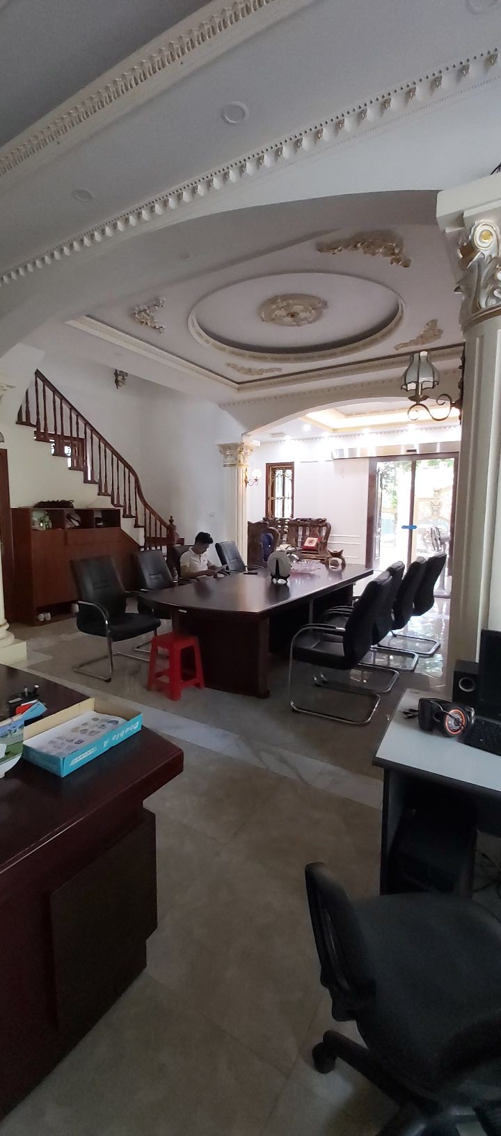 Bán Biệt Thự Trung Tâm Quận Hà Đông, 2Mặt Phố, Dt 250m2, Giá 47 Tỷ.