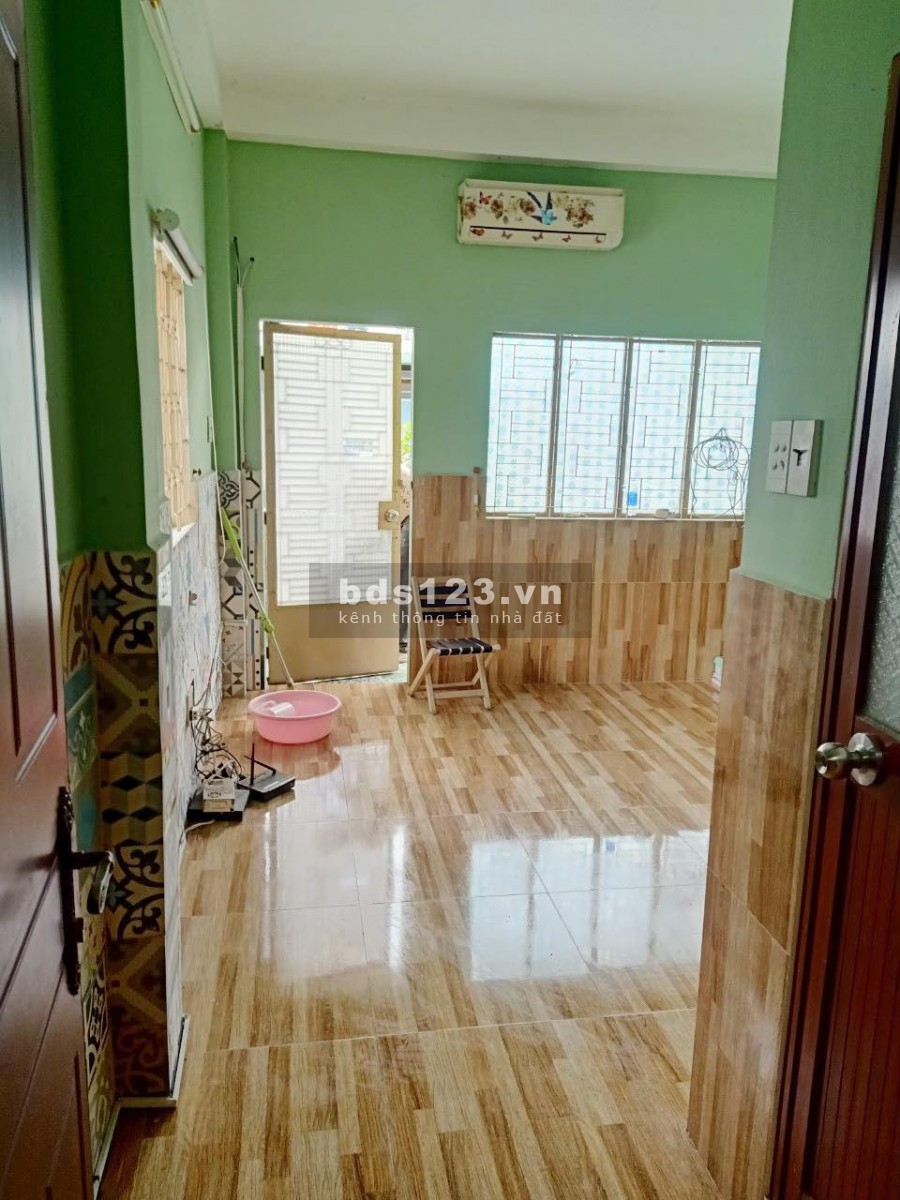 Mặt tiền kinh doanh Lý Thường Kiệt, phường 4, Gò Vấp, dt 27m2 (3.5x8) chỉ 5.5 tỷ