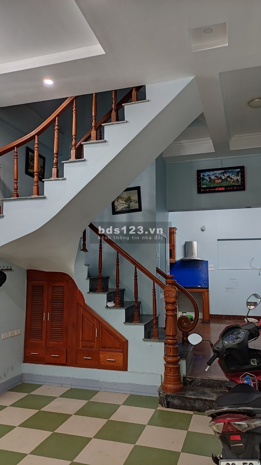 Cần bán nhà mặt ngõ 173 Tam Trinh, kinh doanh nhỏ, dân xây chắc chắn, gần phố DT 40m nhỉnh 3 tỷ