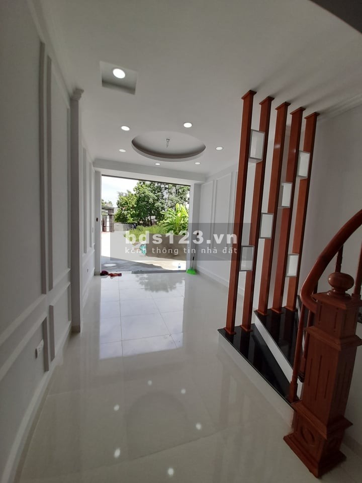 Bán nhà mới 4 tầng Xuân Phương, Nam Từ Liêm, 4 pn, rộng thoáng trước sau