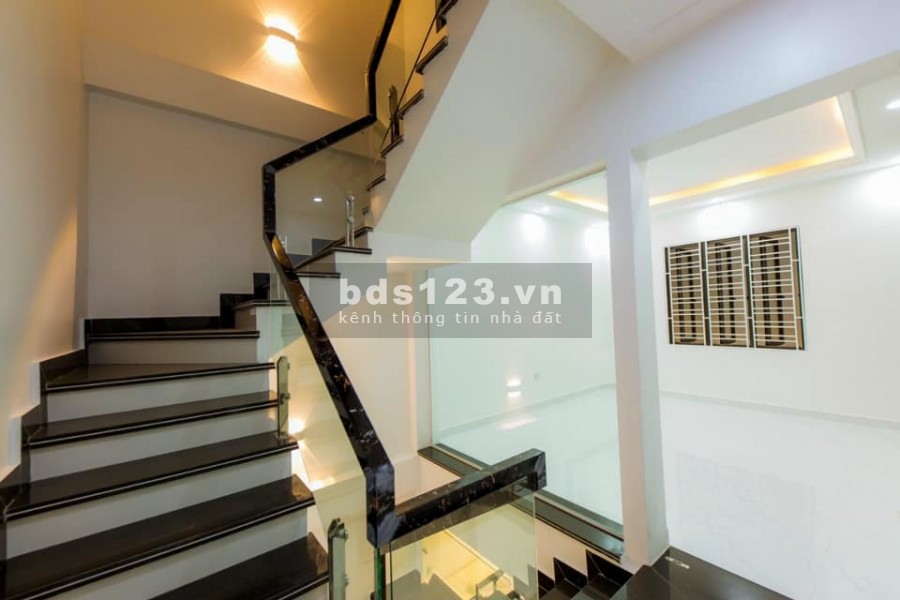 Bán nhà Mặt phố Bùi Thị Từ Nhiên, xây mới 4 tầng bê tông kiên cố giá chỉ 4,7 tỷ