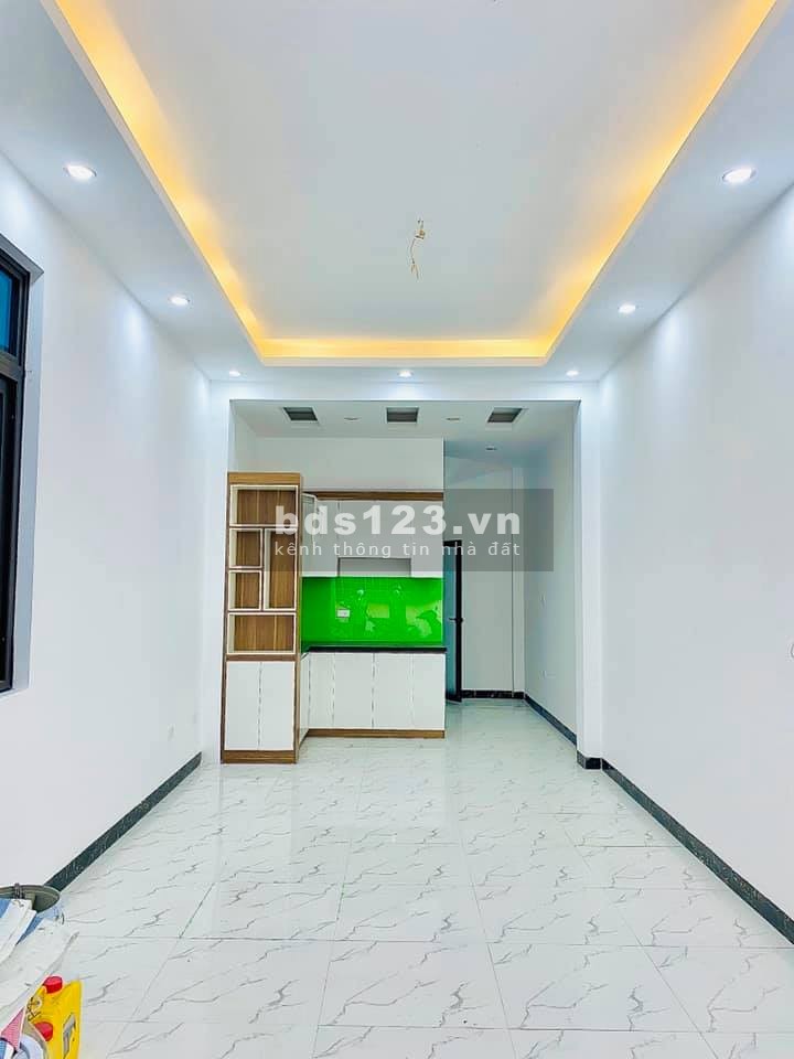 Bán nhà lung linh lô góc 3 mặt thoáng gần ô tô đường Trần Phú, Quận Hà Đông, lhcc