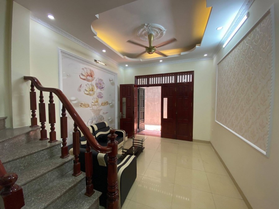 Bán nhà Vĩnh Hưng Quận Hoàng Mai giá 2.65 tỷ diện tích 30m2, 5 tầng xây mới