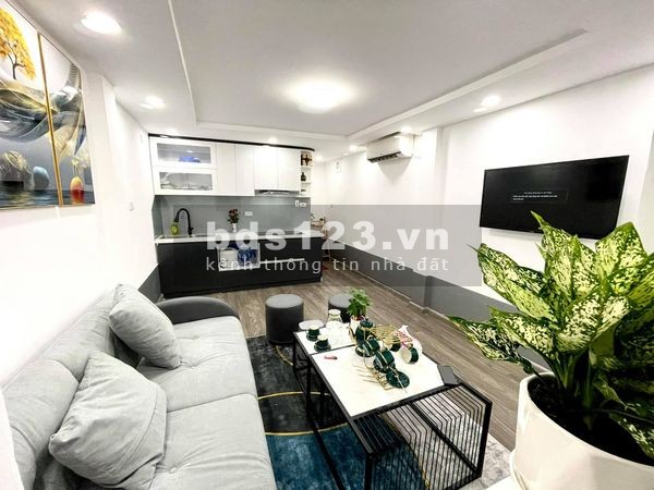 Bán nhà phố Tôn Thất Tùng đẹp, dt 34m2, 4 tầng, mt 3.6m, giá chỉ 2.98 tỷ