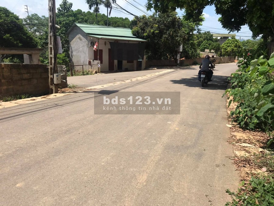 Bán đất xã Hòa Sơn, Lương Sơn, Hòa Bình diện tích 7000m, đất bằng phẳng, sẵn ao