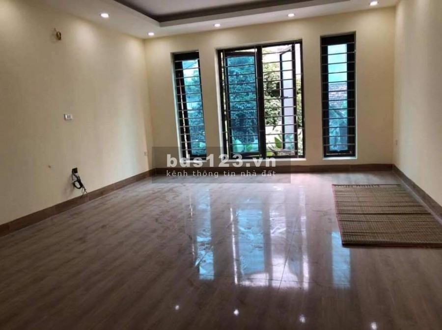 Bán nhà đẹp và rẻ nhất Cổ Điển A – Tứ Hiệp, Mới tinh, 40m2, 5 tầng, mặt 4.2m chỉ 2.6 Tỷ