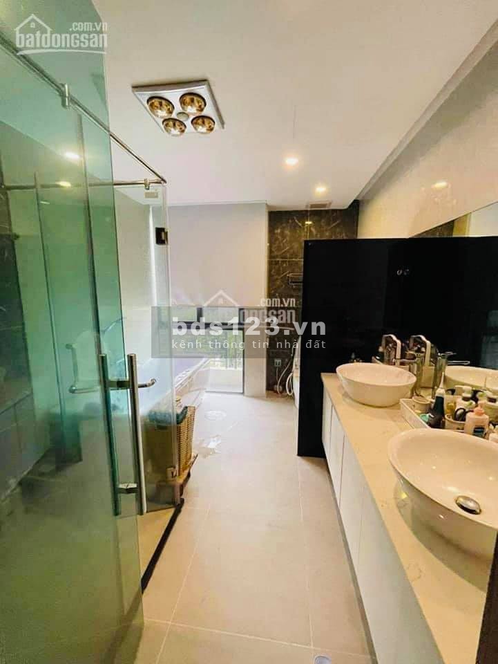 Mặt phố kinh doanh, vỉa hè, thang máy, 6 tầng x 50m2 Tôn Đức Thắng, chỉ 21 tỷ
