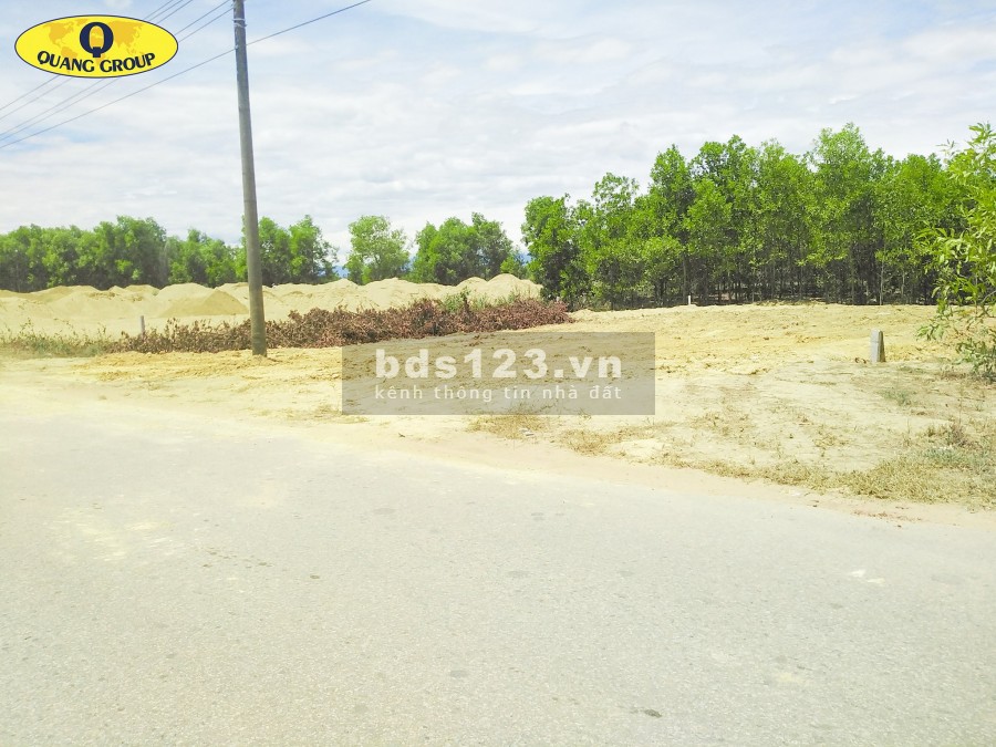 Bán 2 lô đất liền kề mặt tiền đường nhựa, dân cư đông đúc, xóm làng thân thiện
