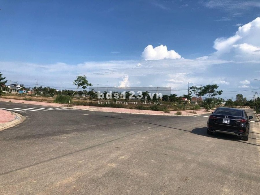 Hàng ngoại giao KPC Lai Nghi đường 10 vị trí đắc địa, lô góc giá 10.5 triệu/m2