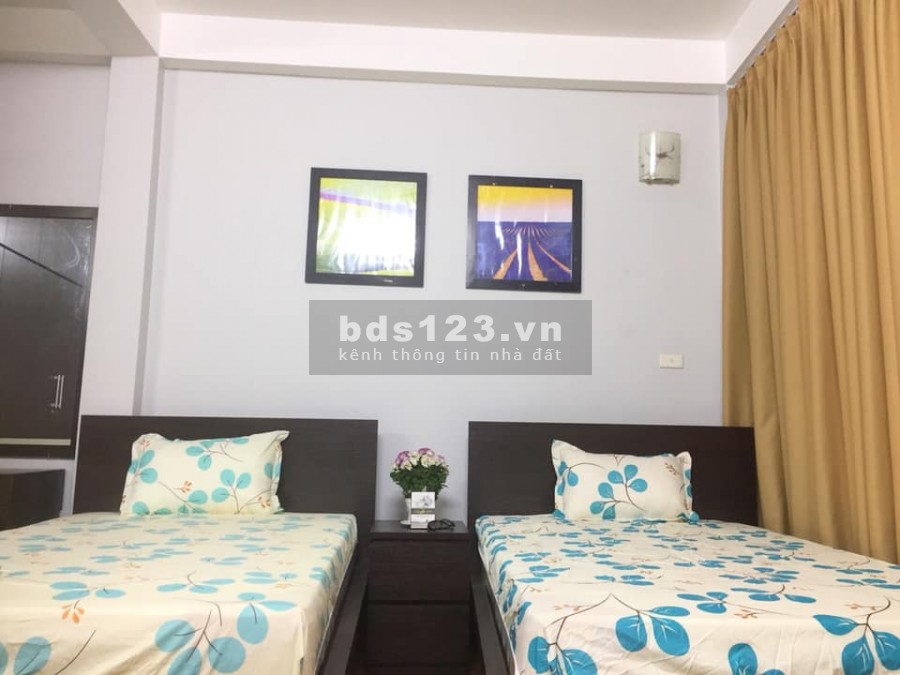 Bán nhà 5 tầng Phạm Văn Đồng, dt 44m2 giá 3.8tỷ, phân lô, view đẹp, nội thất cao cấp