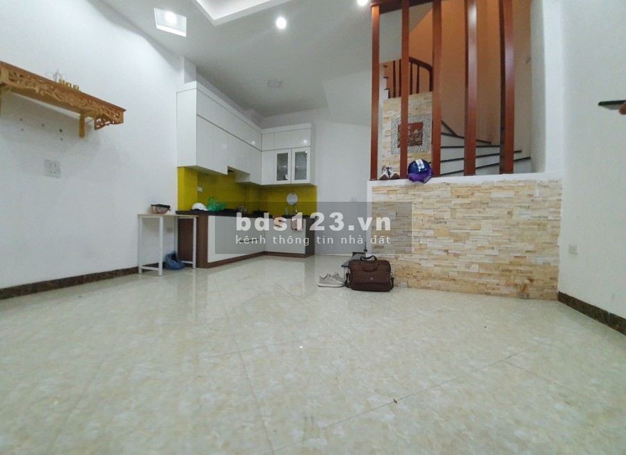 Bán nhà mới ngõ Mai Hương gần phố cách oto 30m 41m, 5 tầng giá 3.75 tỷ